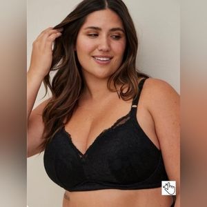 Torrid NWT Wire Free Push Up Lace 360° Back Smoothing Bra, 50C